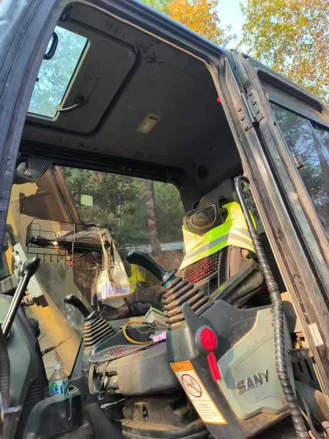 Used Sany SY135 Excavator 2022 Model / 4