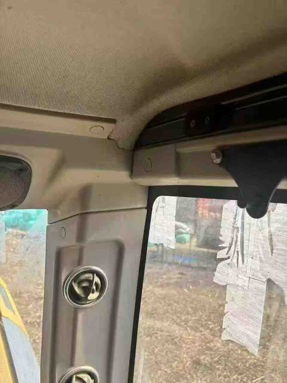 Used XCMG XE215D Excavator 2018 Model / 3