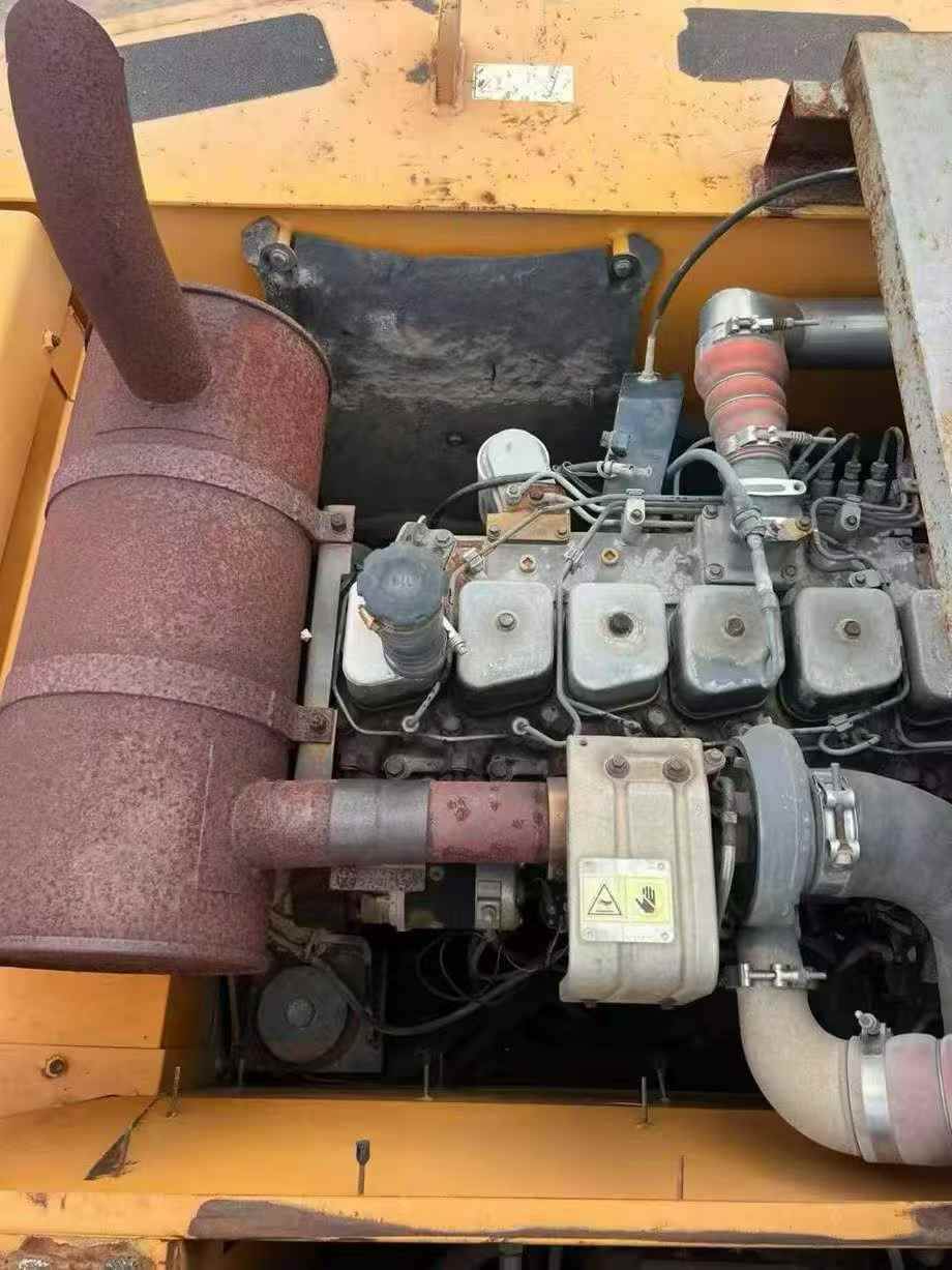 Used Hyundai R225-7 Excavator 2016 Model / 6