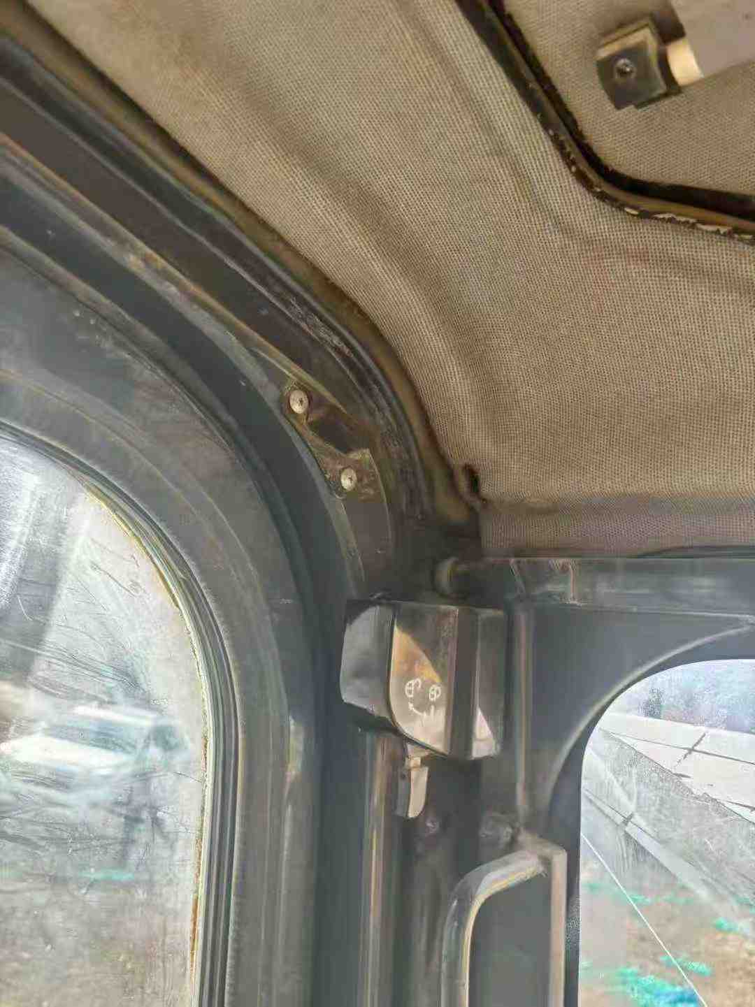 Used XCMG XE215D Excavator 2018 Model / 9