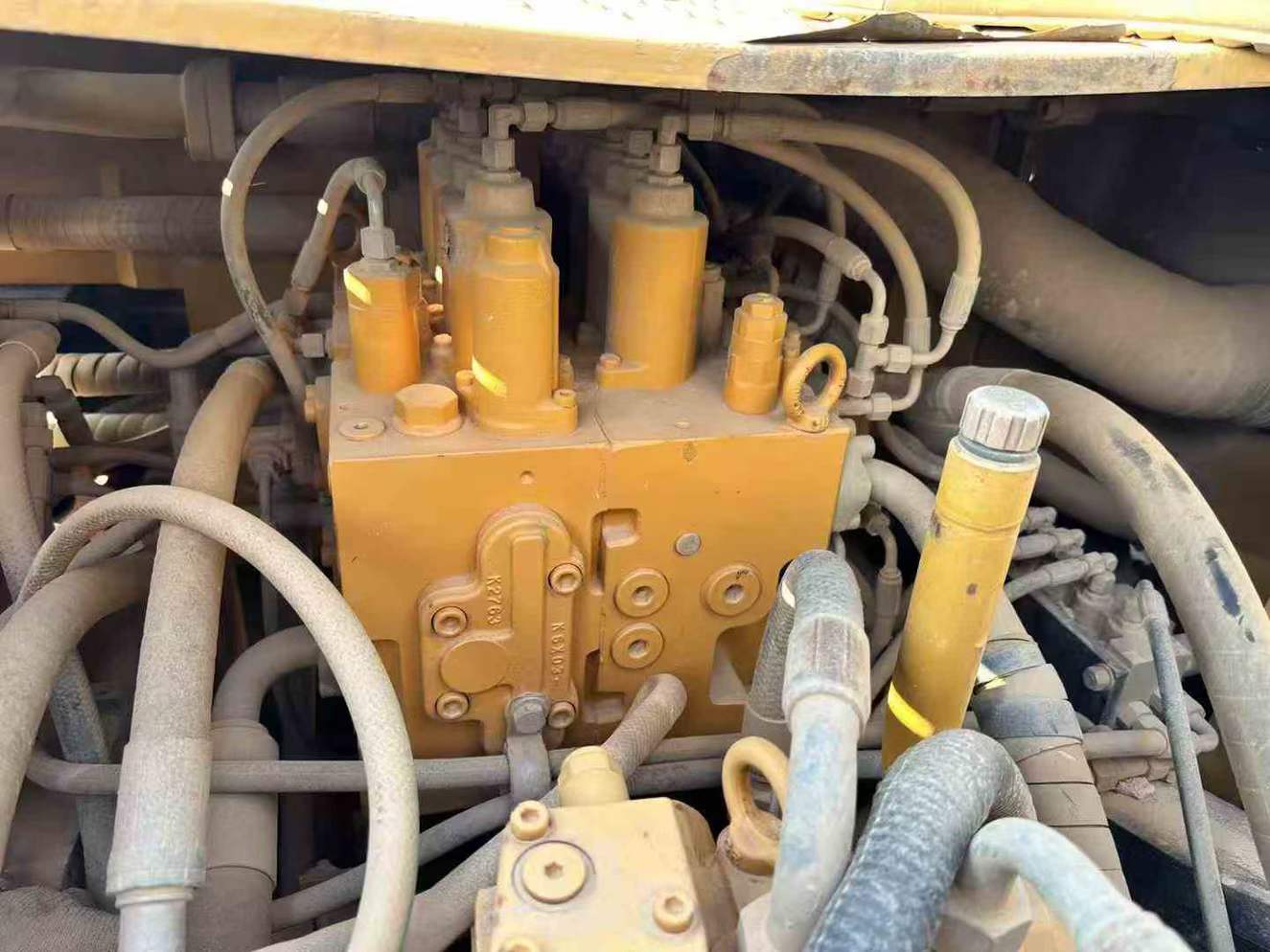 Used Sany SY215W Excavator 2016 Model / 8