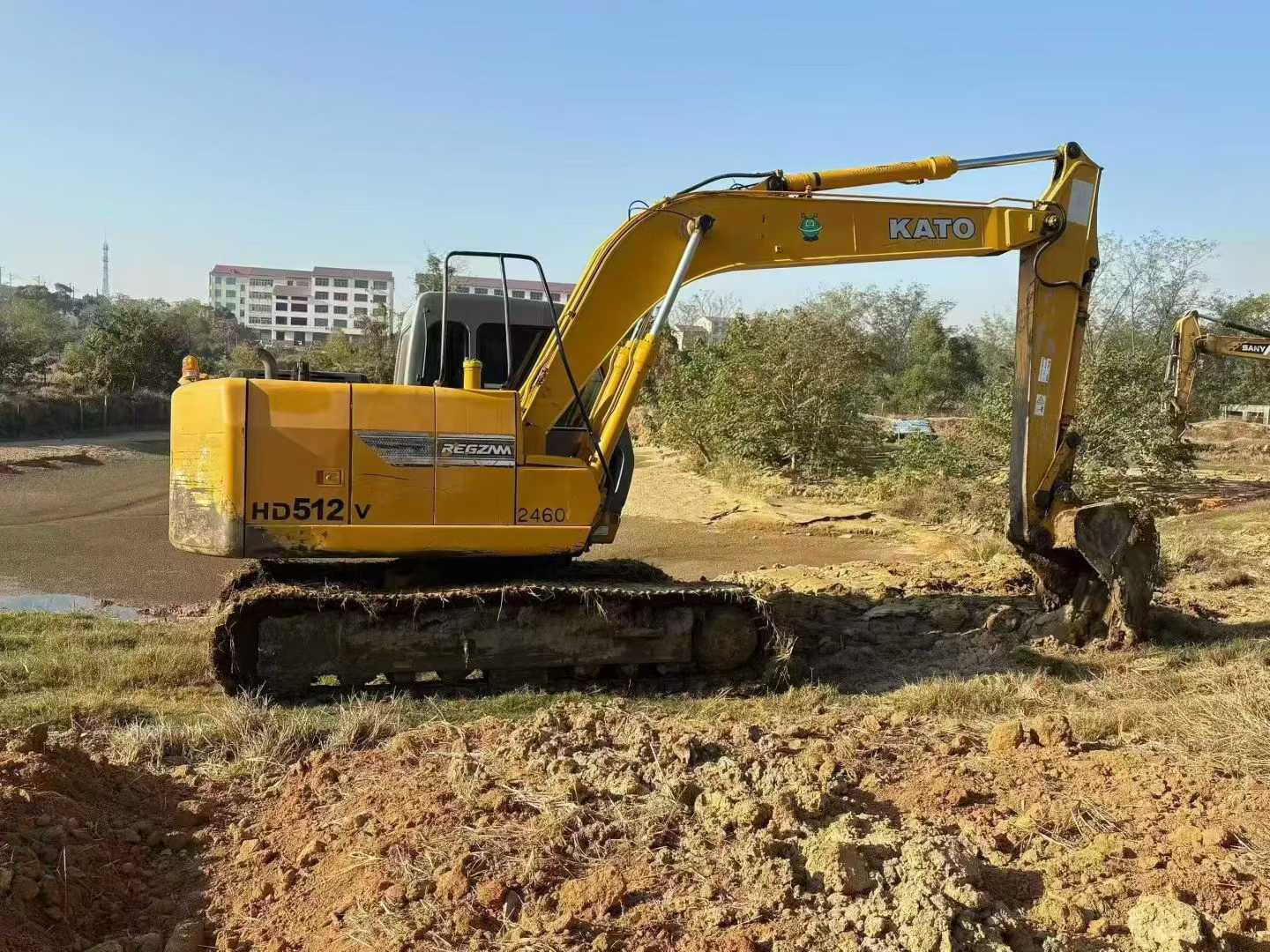 Used Kato HD512V Excavator 2016 Model / 2