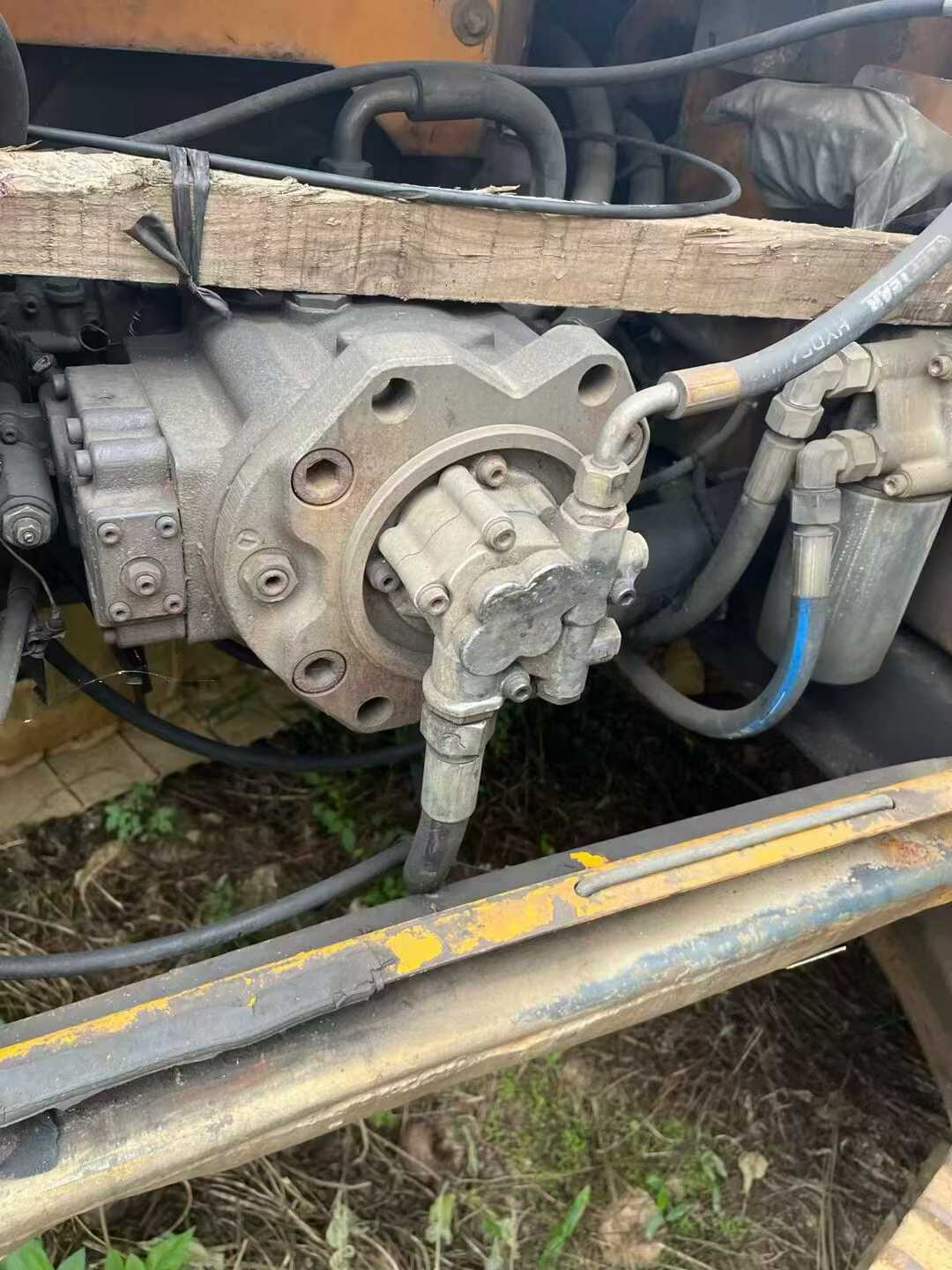 Used Sany SY235C Excavator 2016 Model / 8