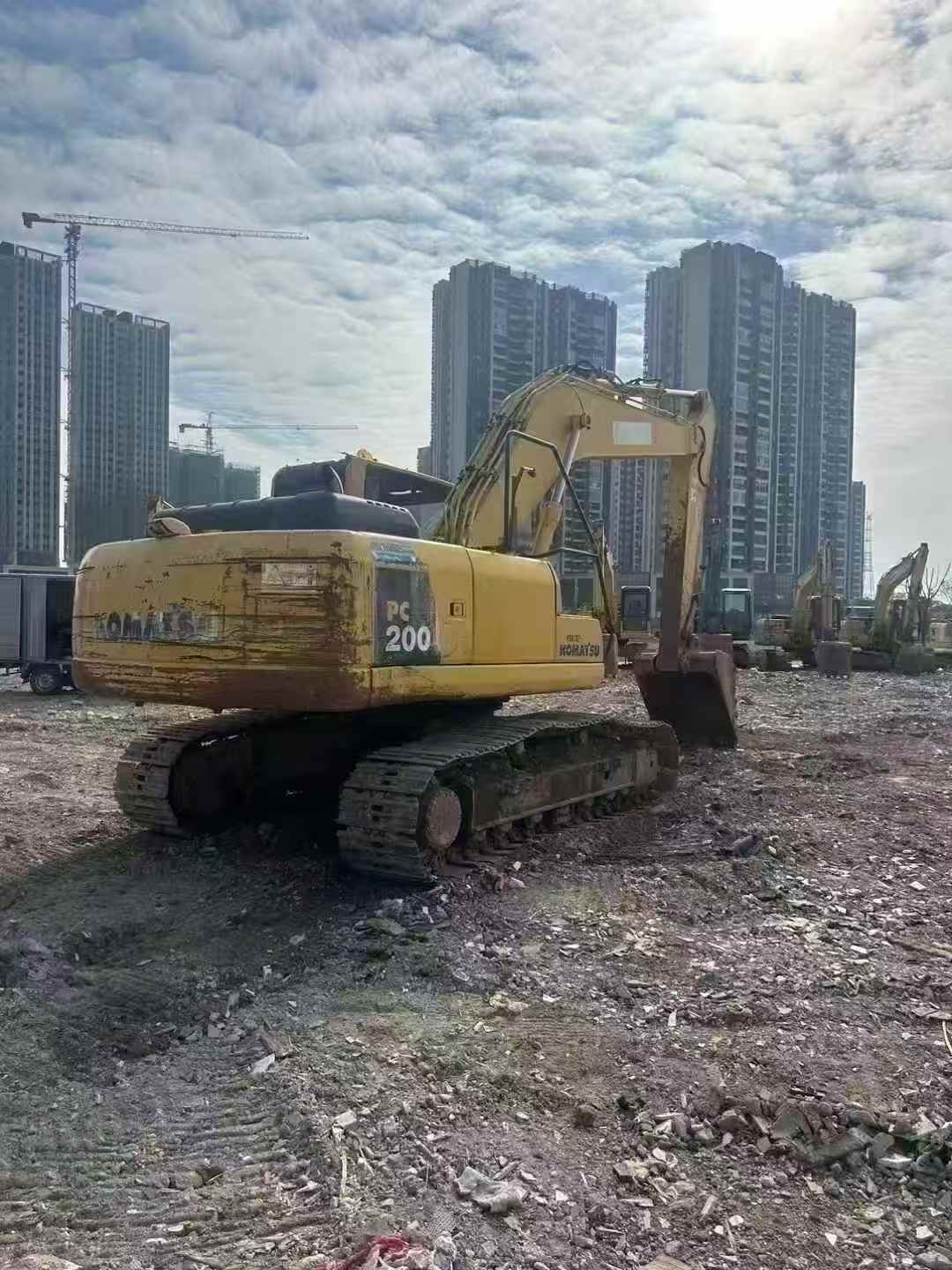 Used Komatsu PC200 Excavator 2016 Model / 8