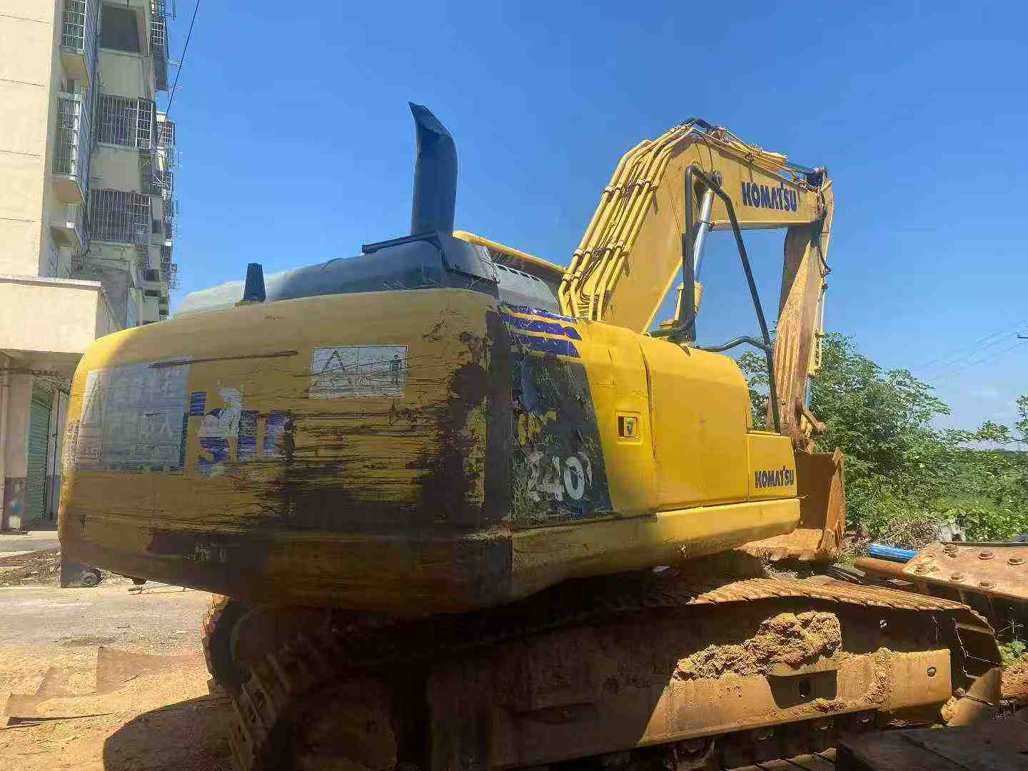 Used Komatsu PC200 Excavator 2016 Model / 3