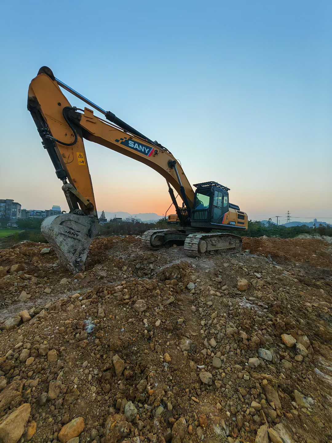 Used XCMG XE80 Excavator 2021 Model / 3