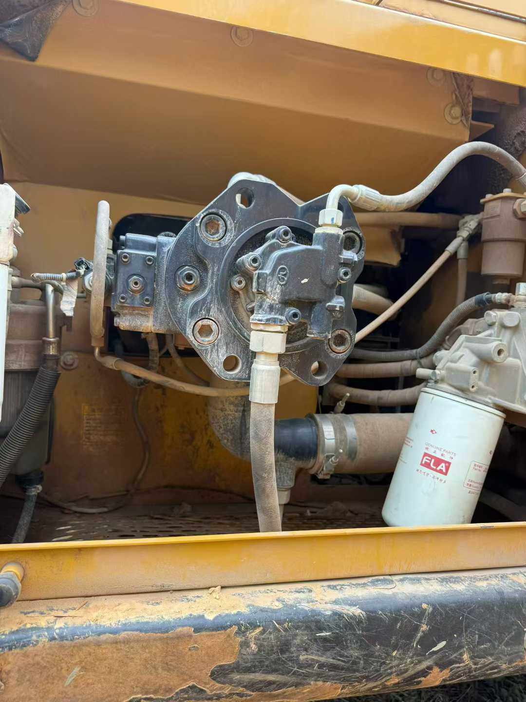 Used Sany SY200H Excavator 2016 Model / 2