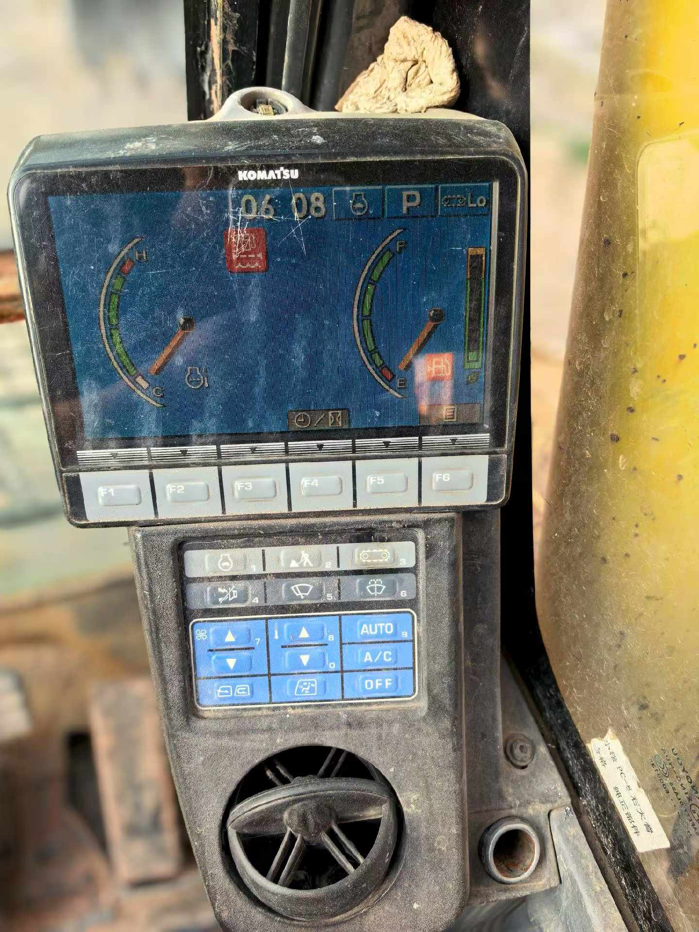 Used Komatsu PC210 Excavator 2016 Model / 9