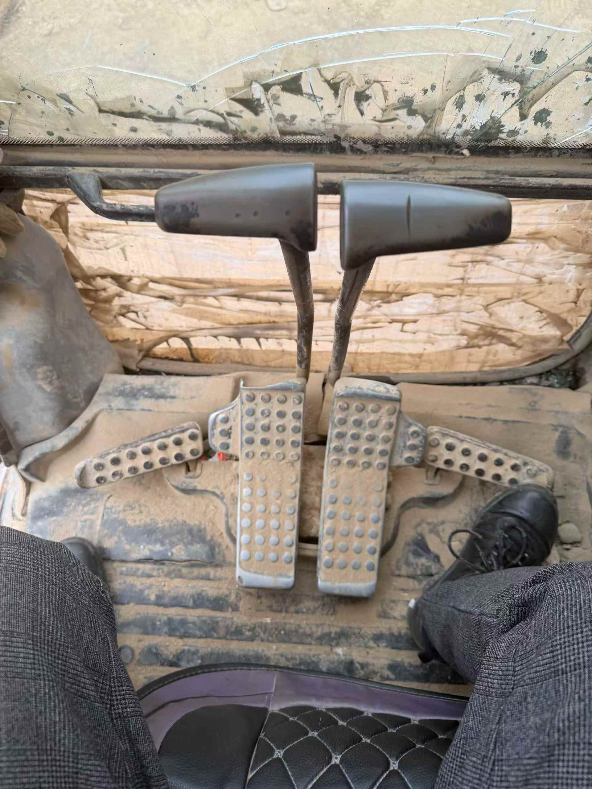 Used Hitachi ZAXIS200 Excavator 2016 Model / 9