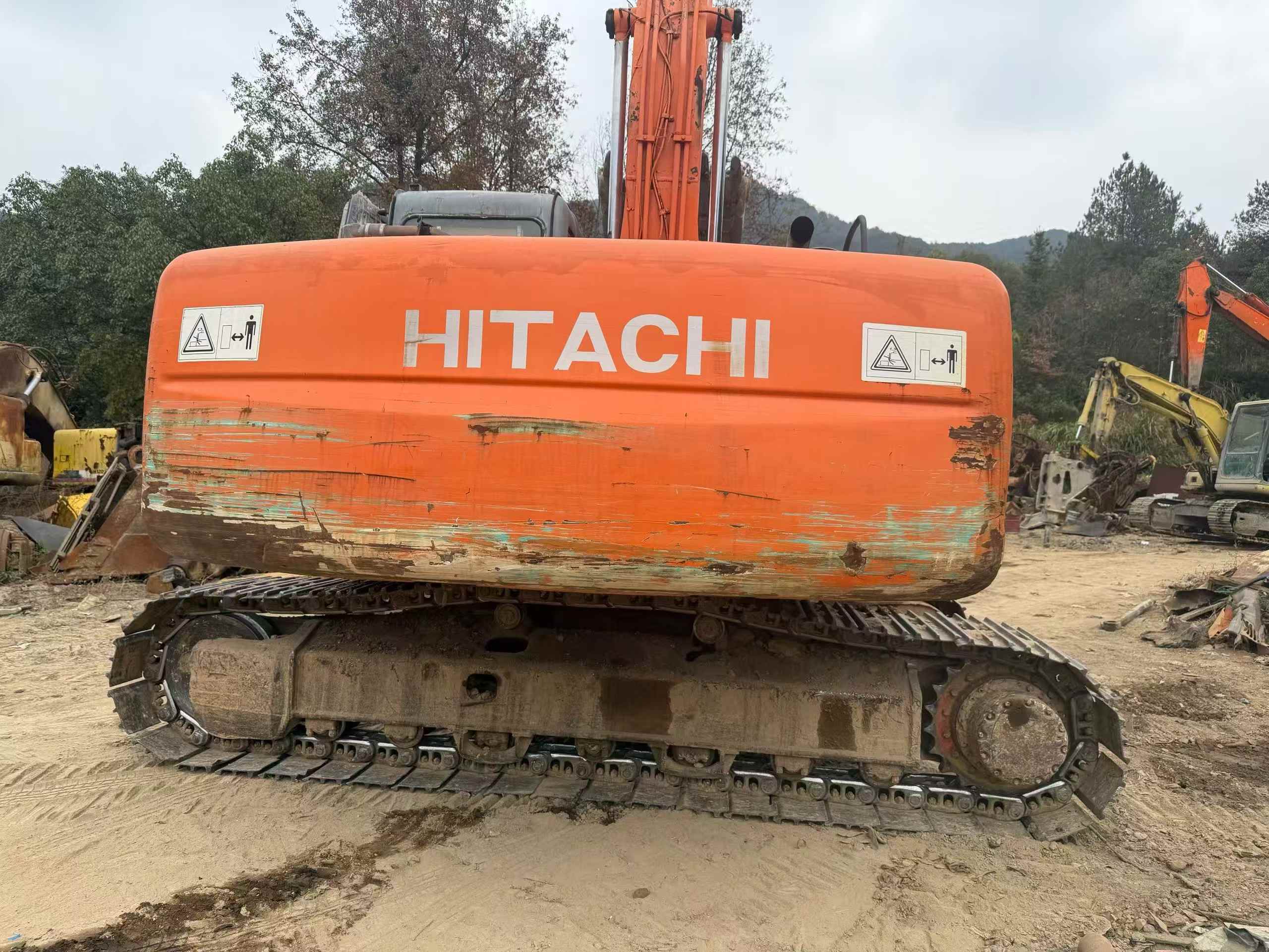 Used Hitachi ZAXIS200 Excavator 2016 Model / 2