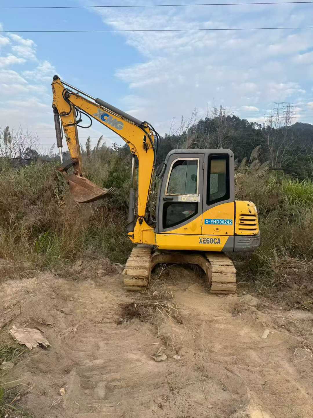 Buy XCMG XE60 Used Excavator / 1