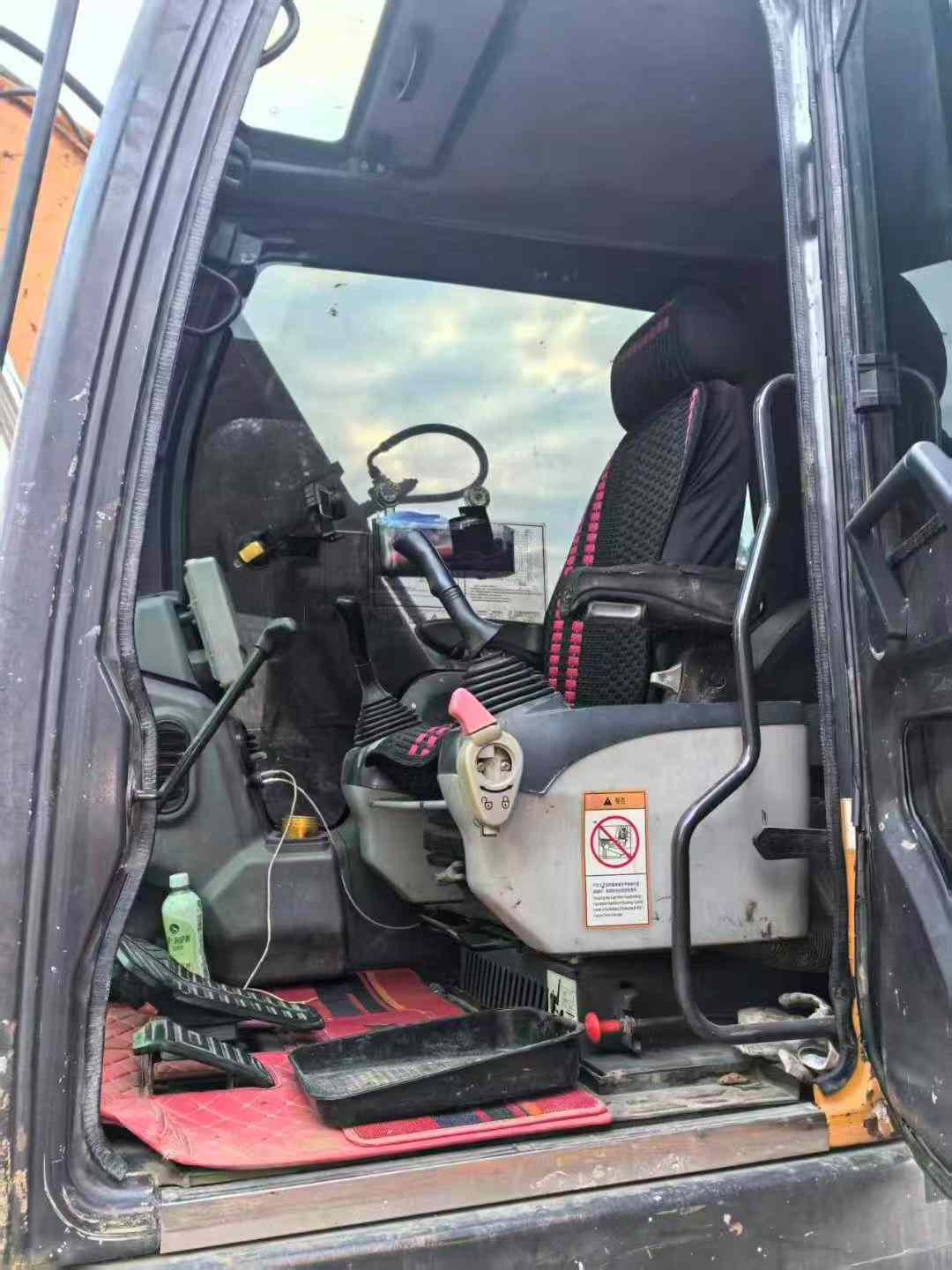 Used Sany SY115C Excavator 2015 Model / 8