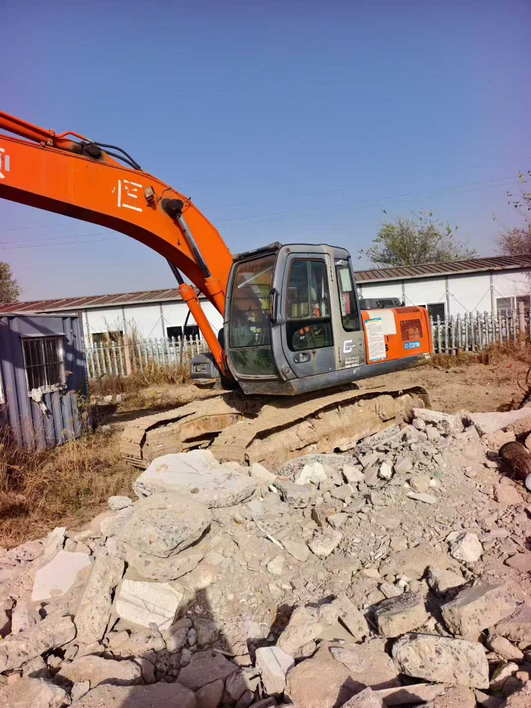 Used Hitachi ZAXIS200 Excavator 2012 Model / 2