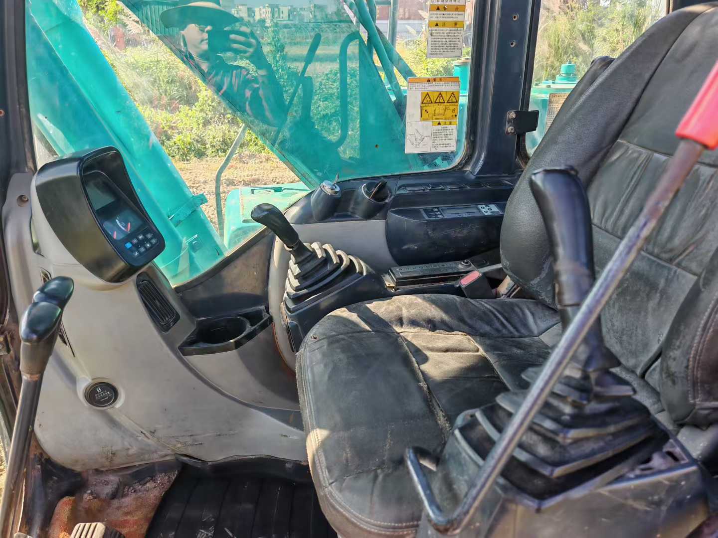 Used Kobelco SK140 Excavator 2015 Model / 9