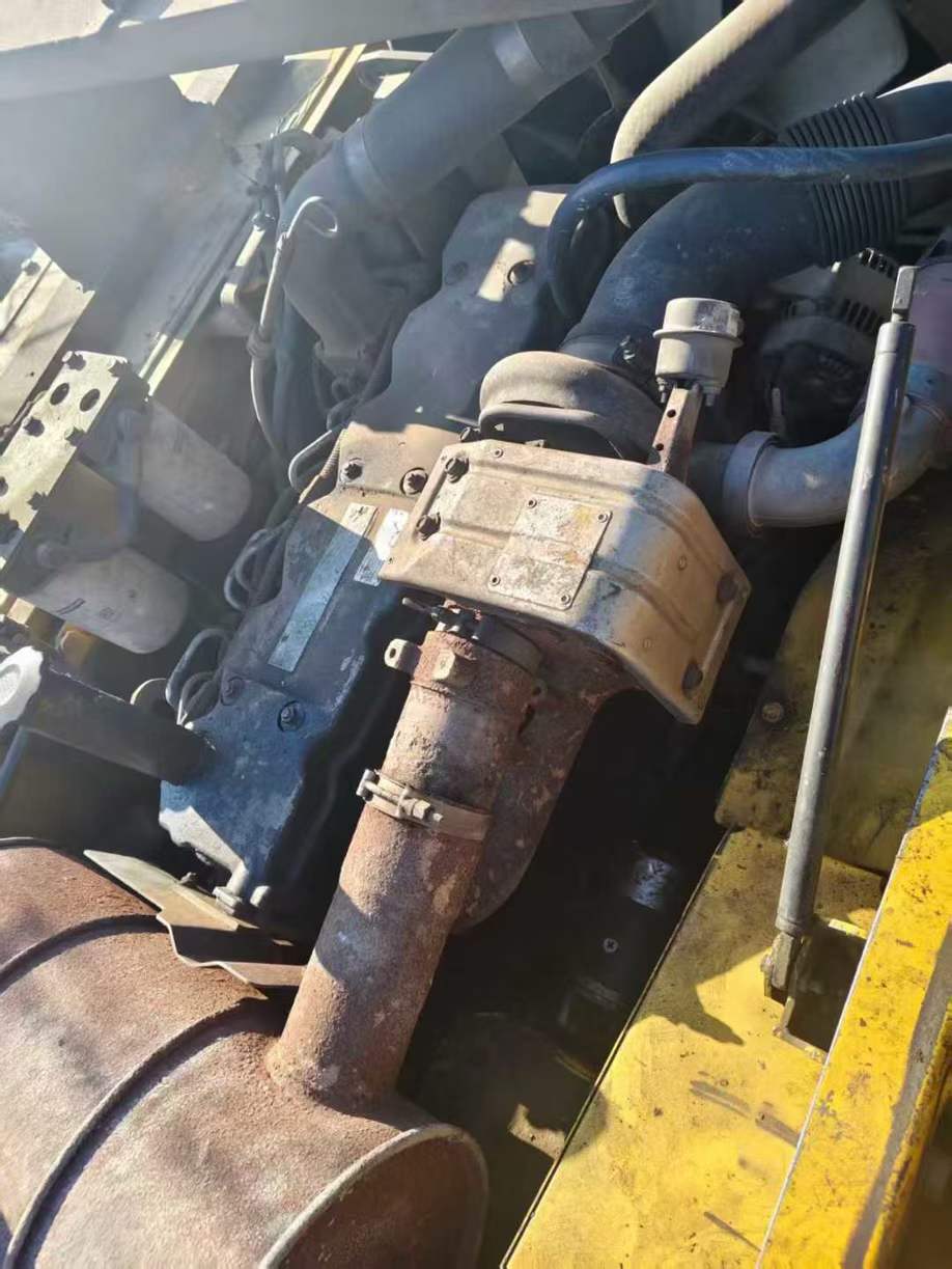 Used Komatsu PC220-8 Excavator 2016 Model / 4