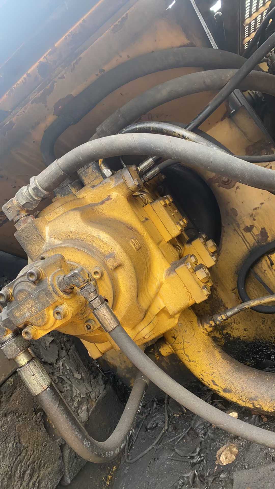 Used Caterpillar CT20 Excavator 2016 Model / 3