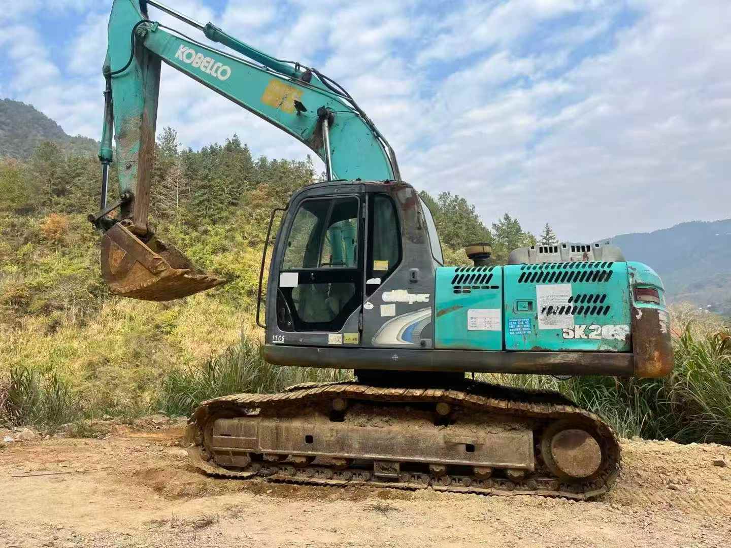 Used Kobelco SK200-8 Excavator 2016 Model / 3