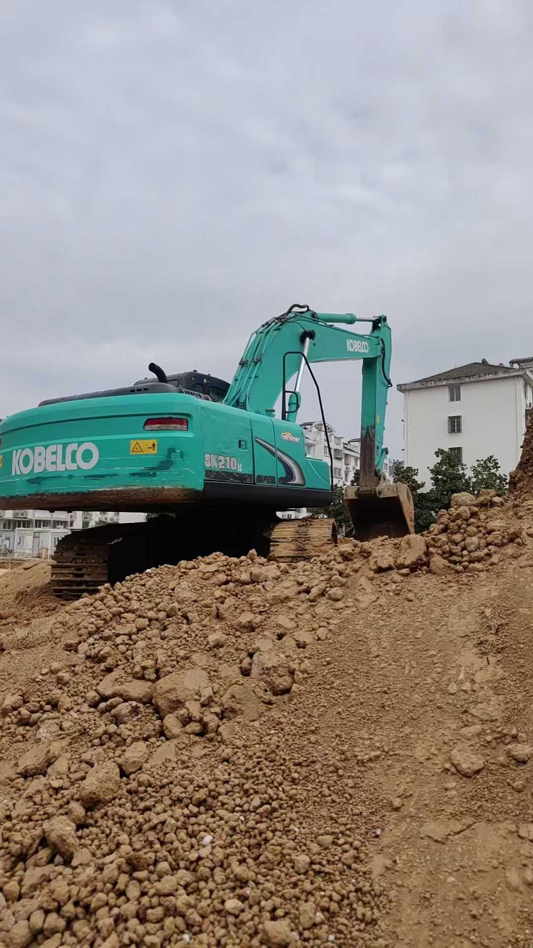 Used Kobelco SK2008 Excavator 2012 Model / 2