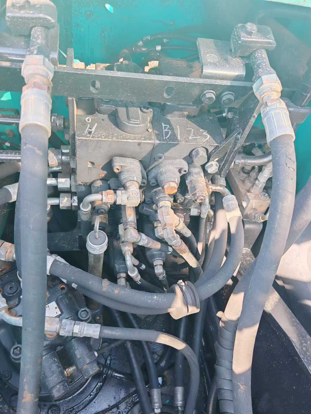 Used Kobelco SK140 Excavator 2015 Model / 8