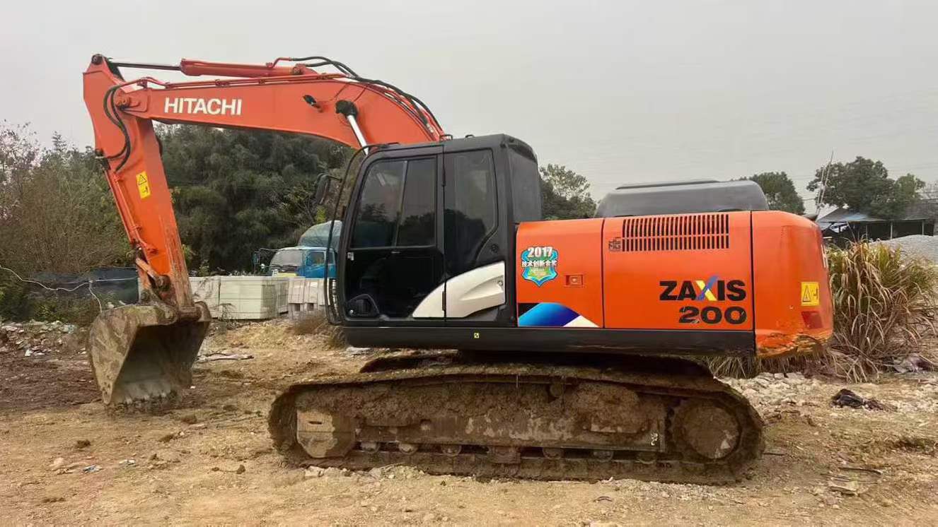 Used Hitachi ZX200-5A Excavator 2021 Model / 2