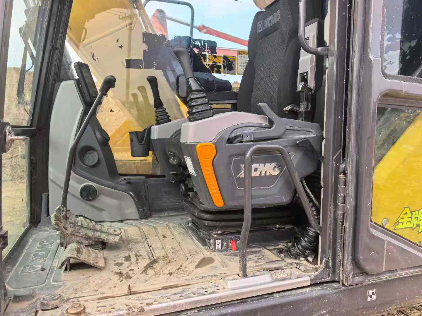 Used XCMG XE135GA Excavator 2025 Model / 3