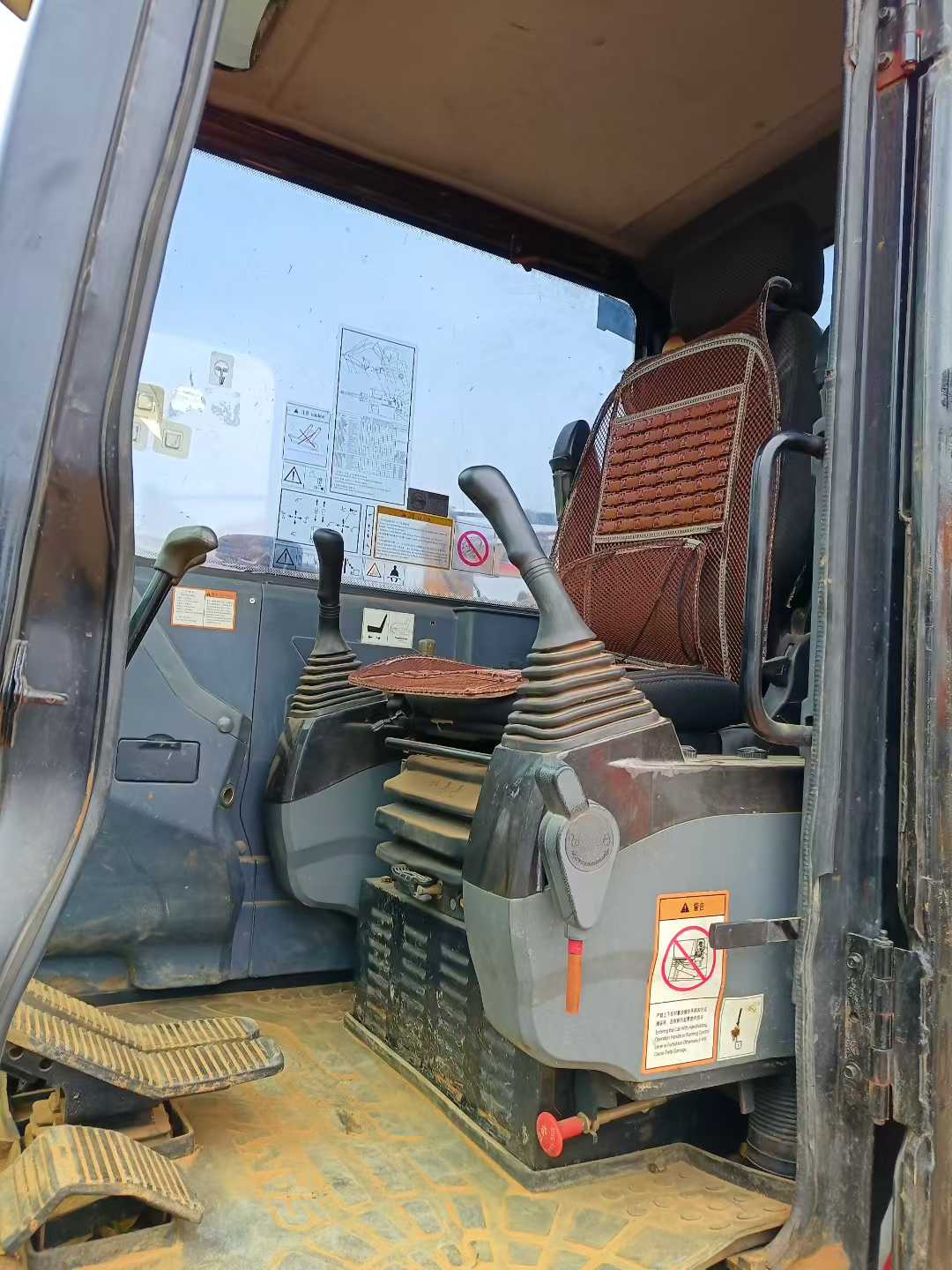 Used Sany SY55 Excavator 2020 Model / 8