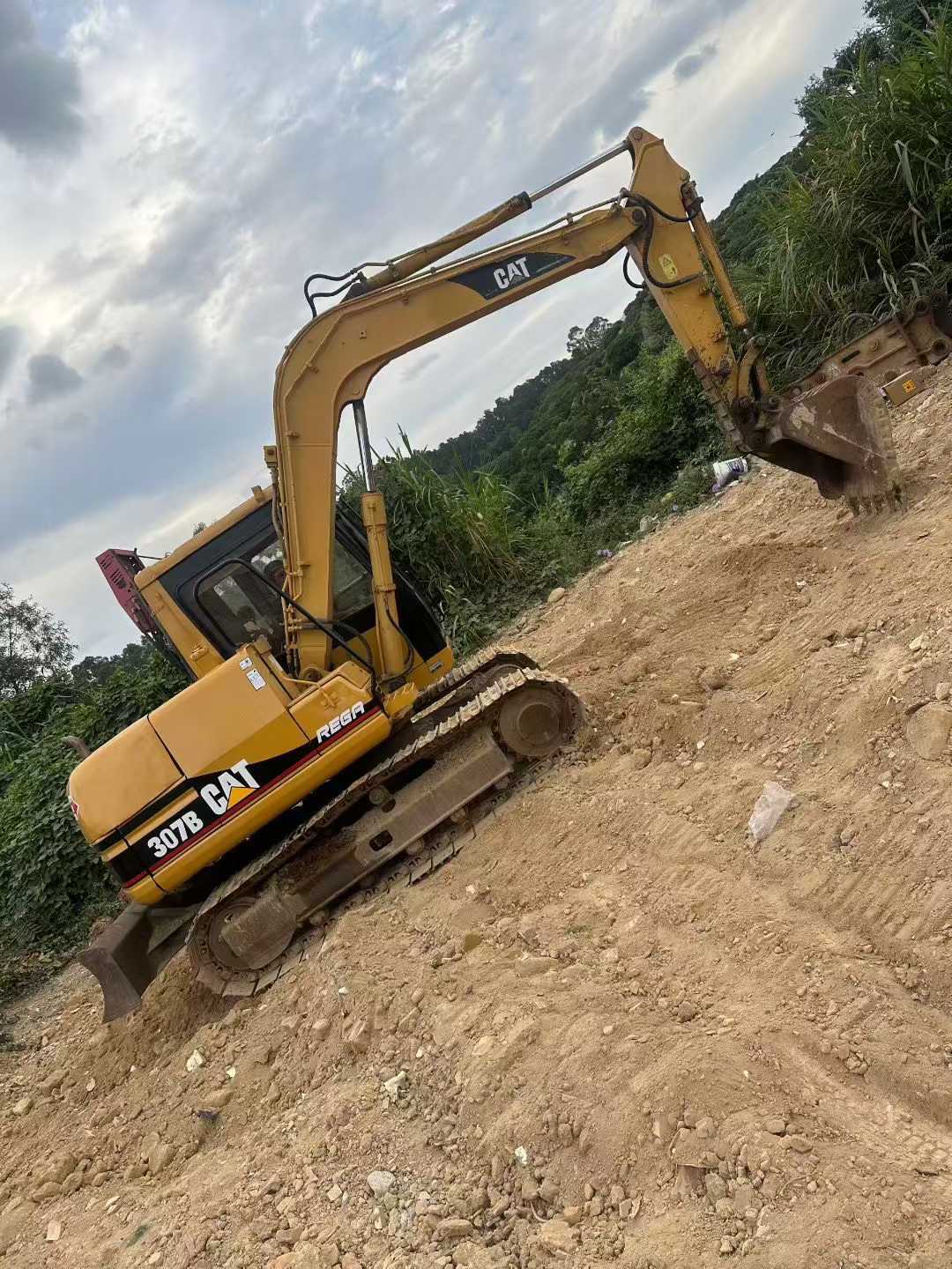 Used Caterpillar 307B Excavator 2016 Model / 3