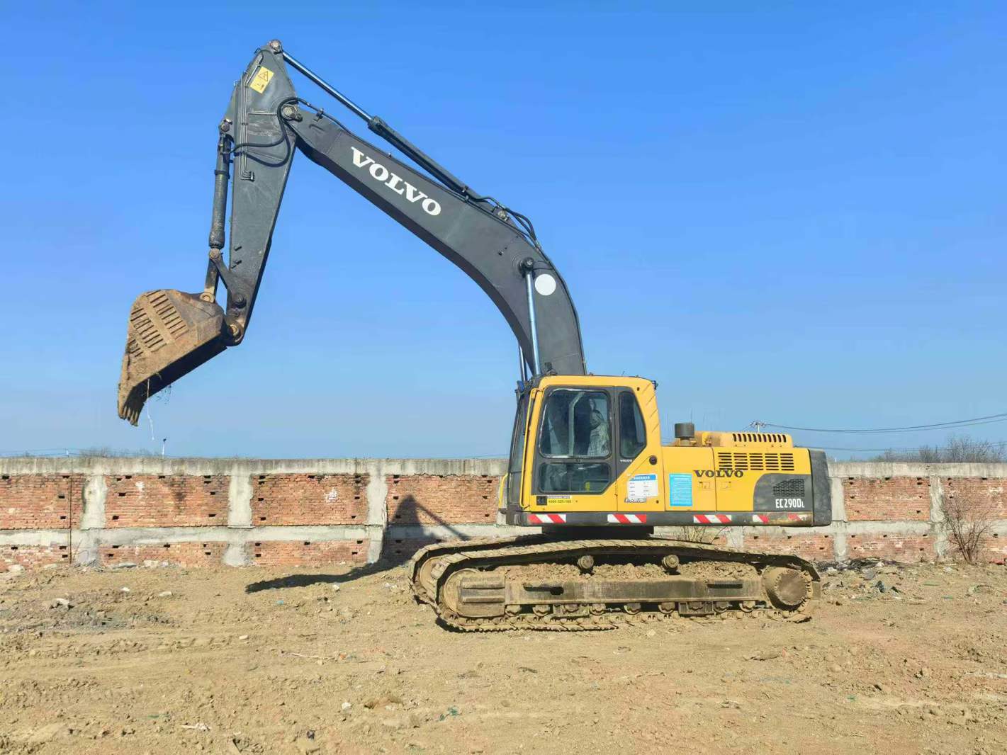 Used Volvo EC290 Excavator 2016 Model / 3
