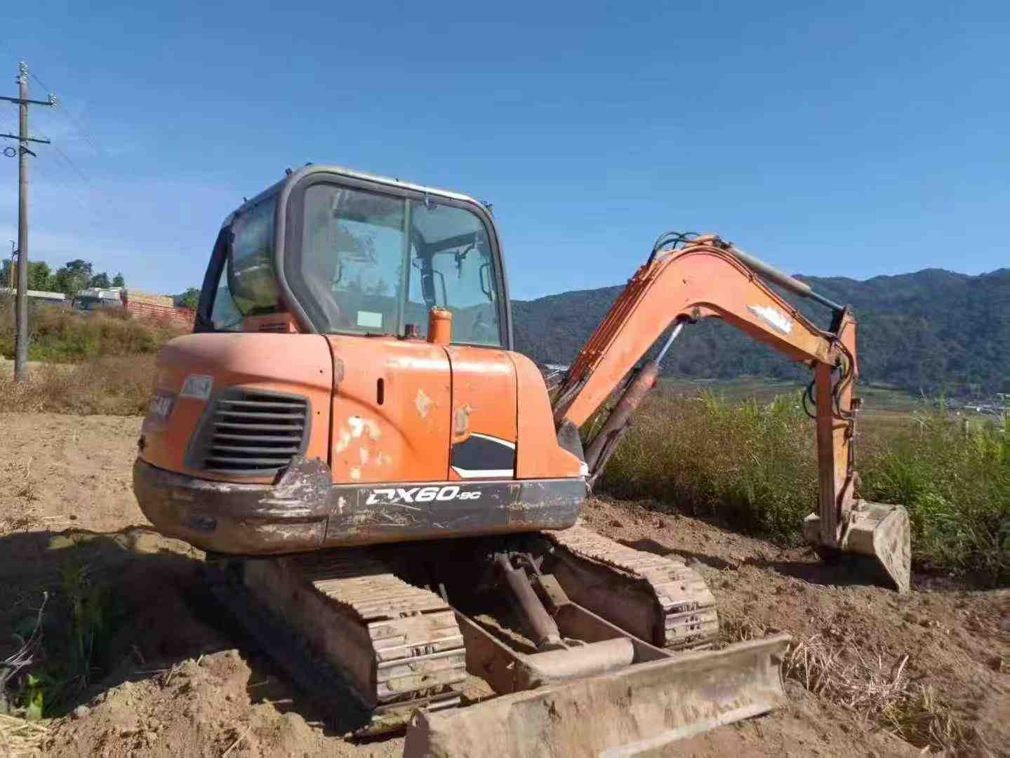 Used Doosan DX60 Excavator 2016 Model / 2