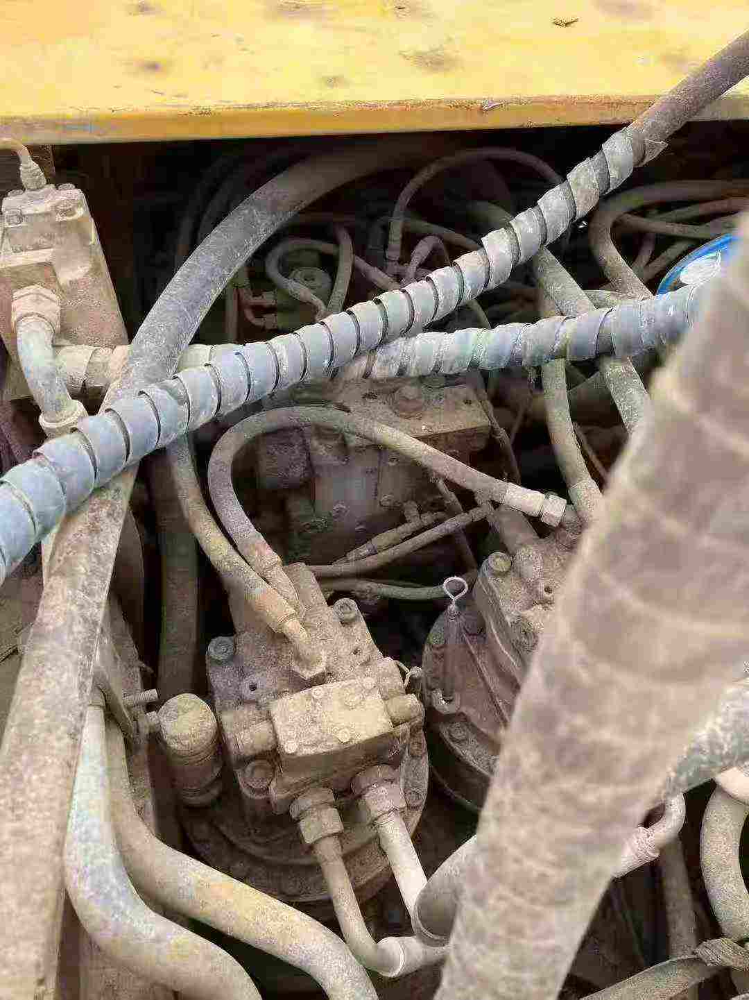 Used XCMG XE470 Excavator 2016 Model / 4