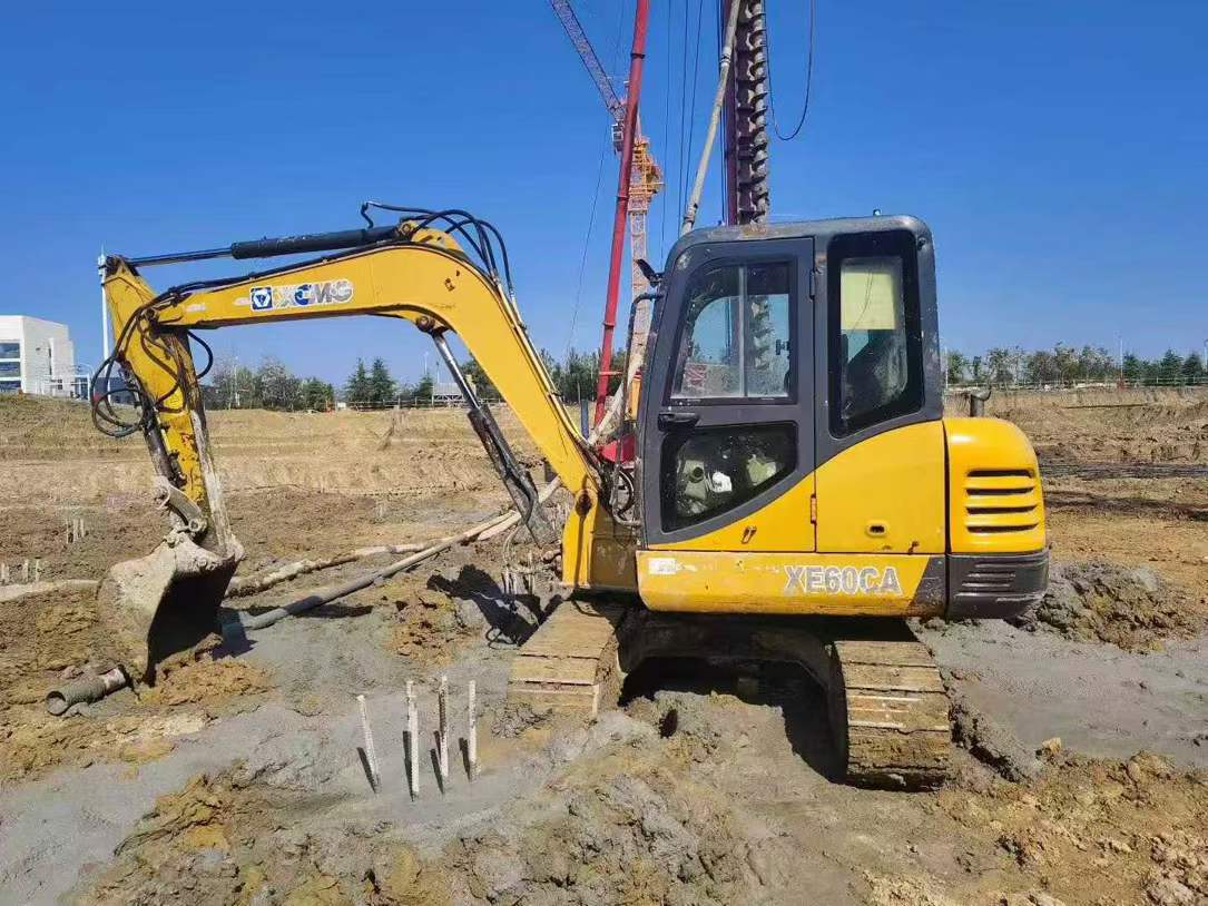 Used XCMG XE60 Excavator 2015 Model / 5