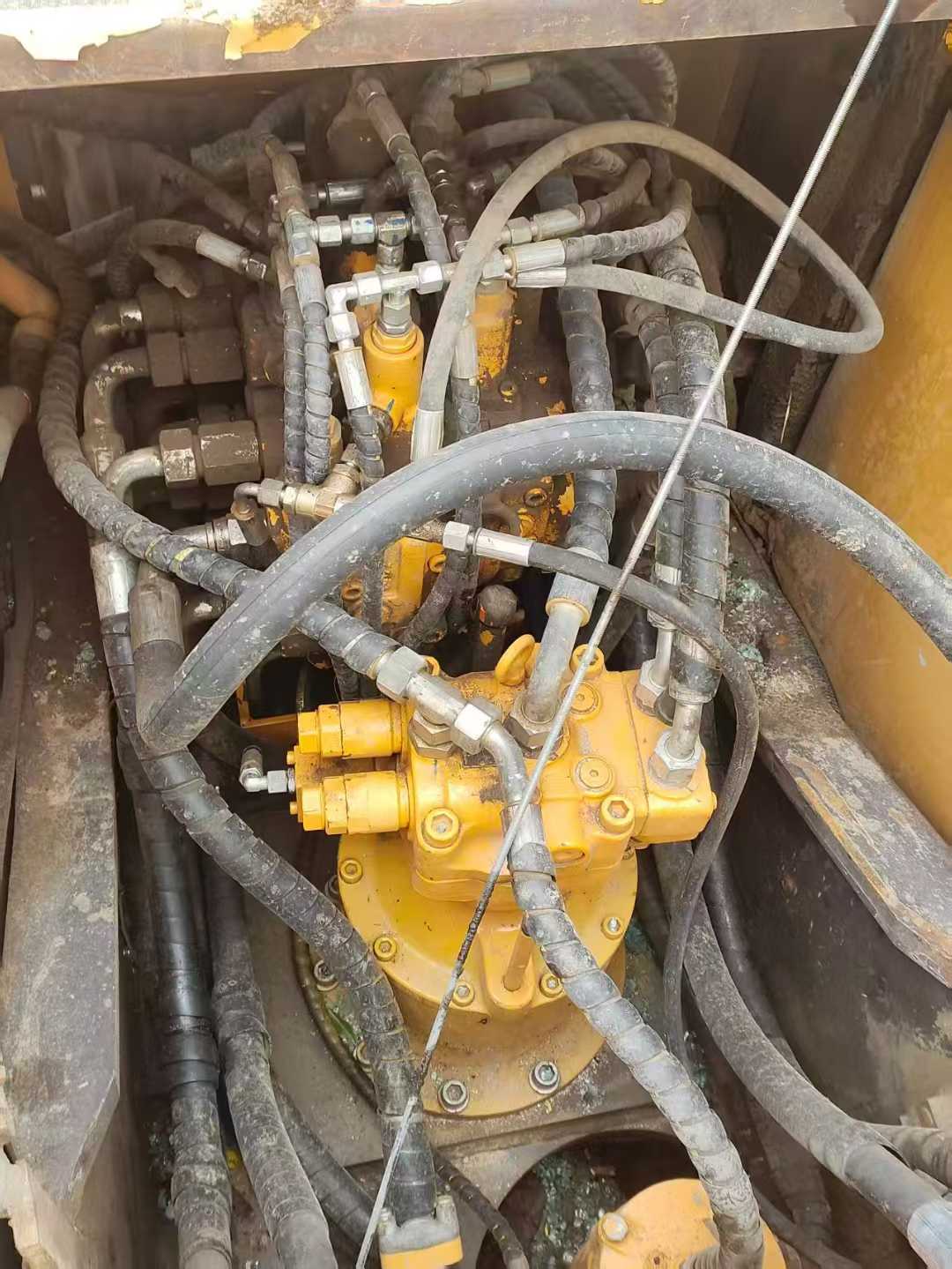 Used Sany SY135 Excavator 2016 Model / 4