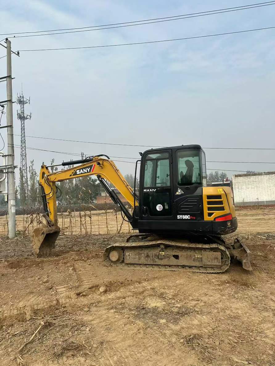 Used Sany SY60 Excavator 2016 Model / 3