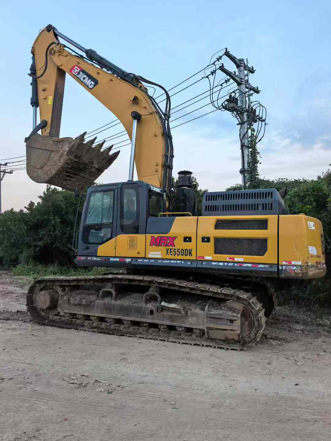 Used XCMG LW550KV Excavator 2022 Model / 6