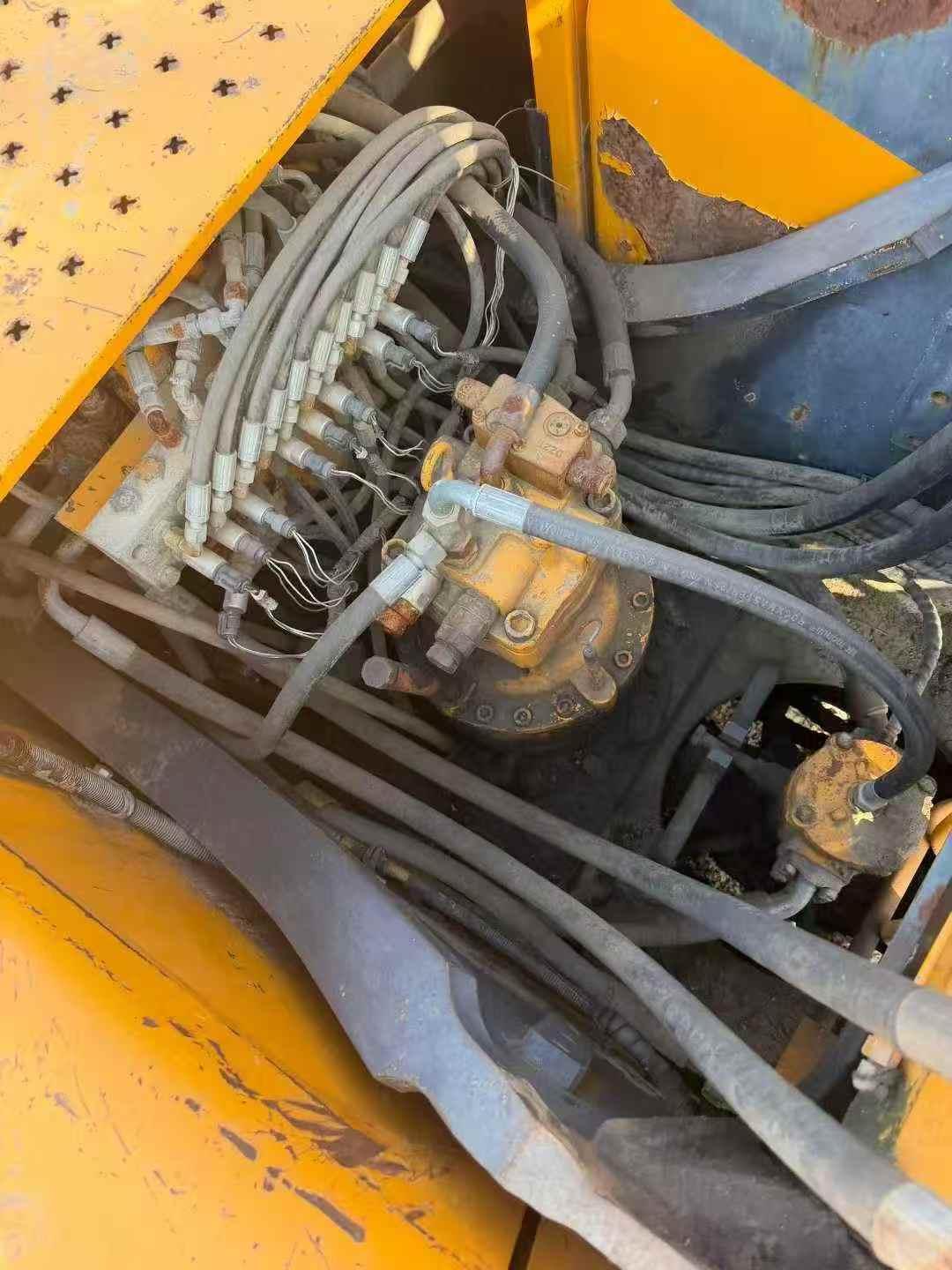 Used Sany SY205C-8S Excavator 2010 Model / 3