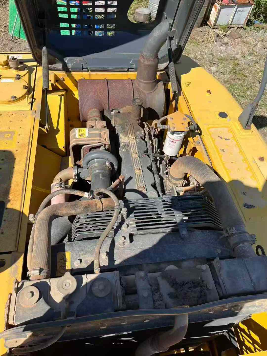 Used Komatsu PC200 Excavator 2015 Model / 3