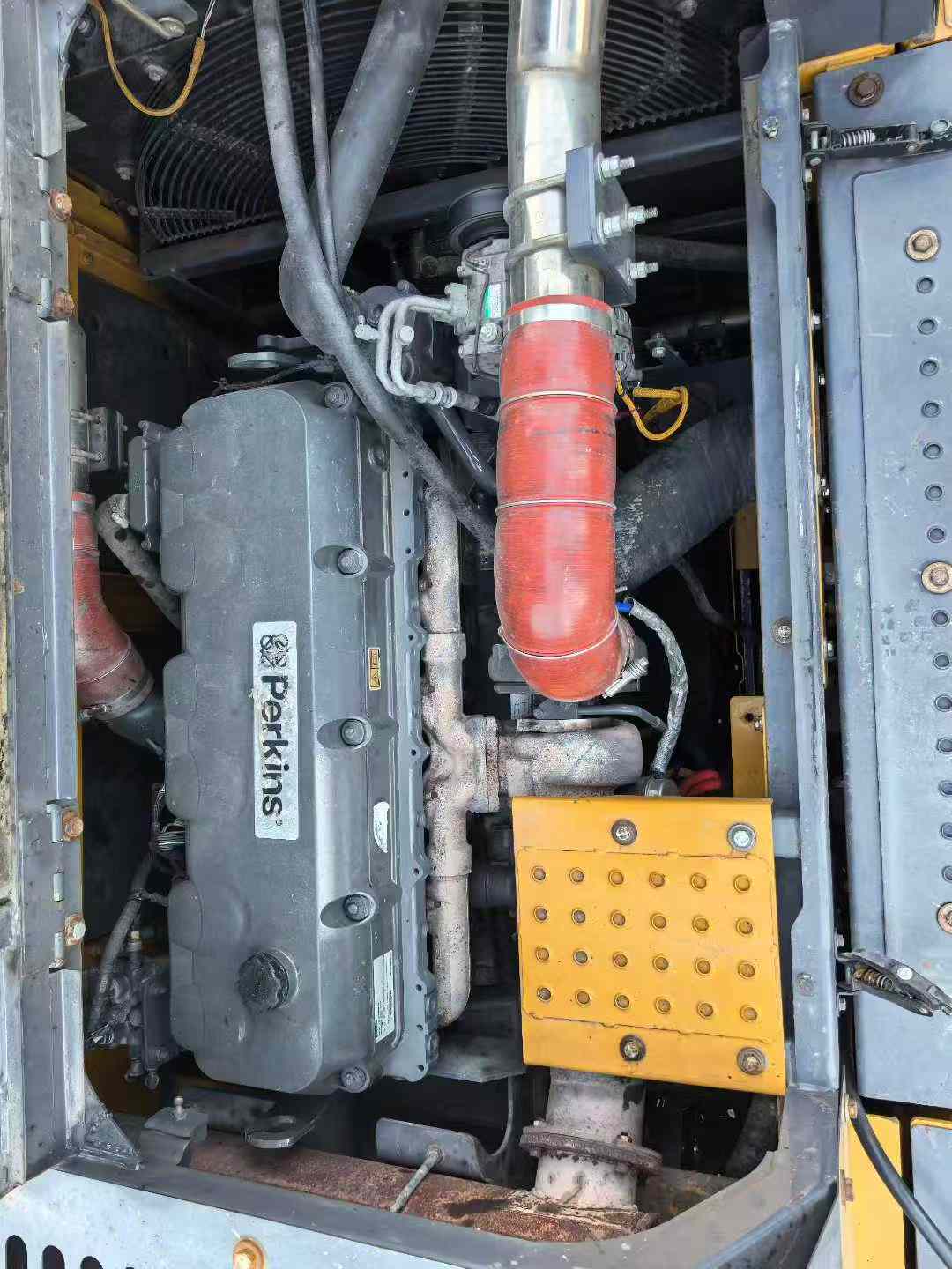 Used XCMG LW550KV Excavator 2022 Model / 4