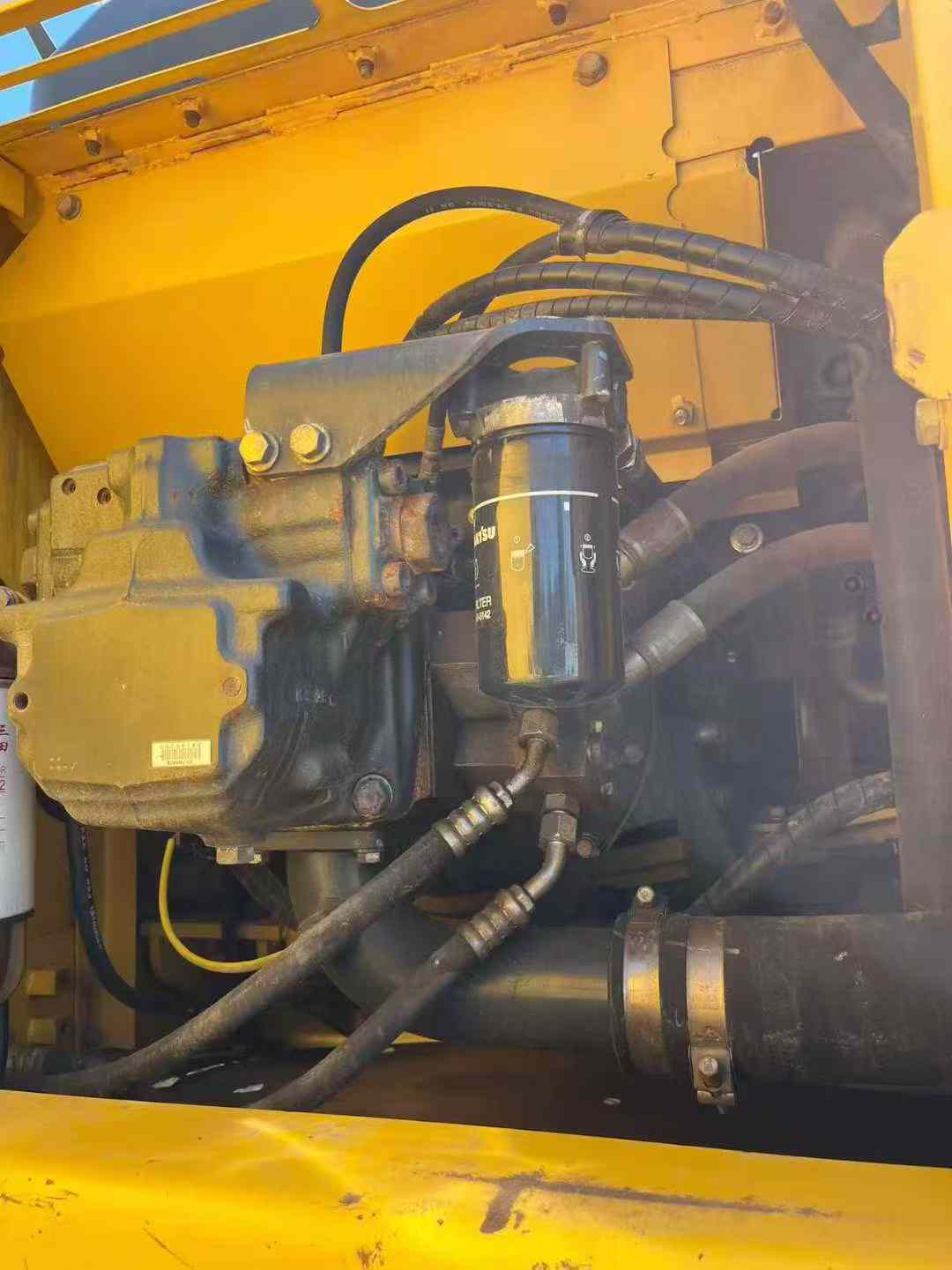 Used Komatsu PC200 Excavator 2015 Model / 7