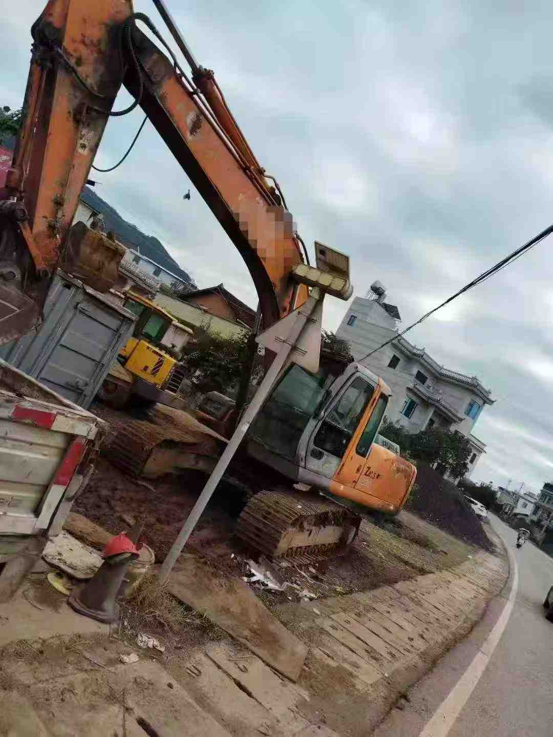 Used Hitachi ZAXIS200 Excavator 2016 Model / 2