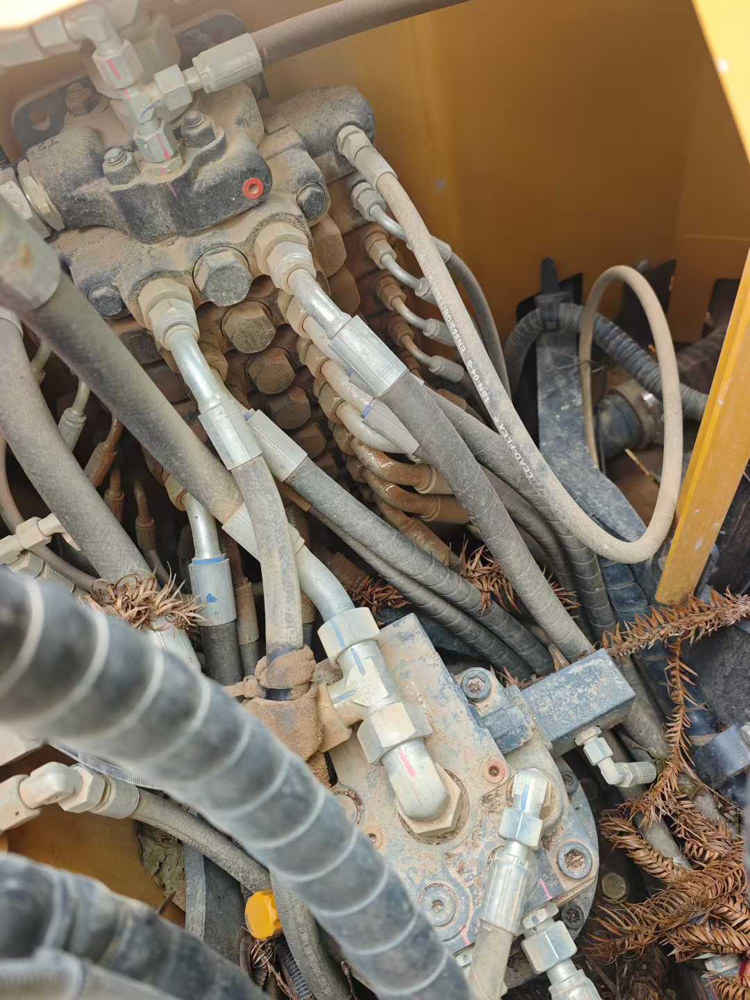 Used XCMG XE75G Excavator 2024 Model / 6