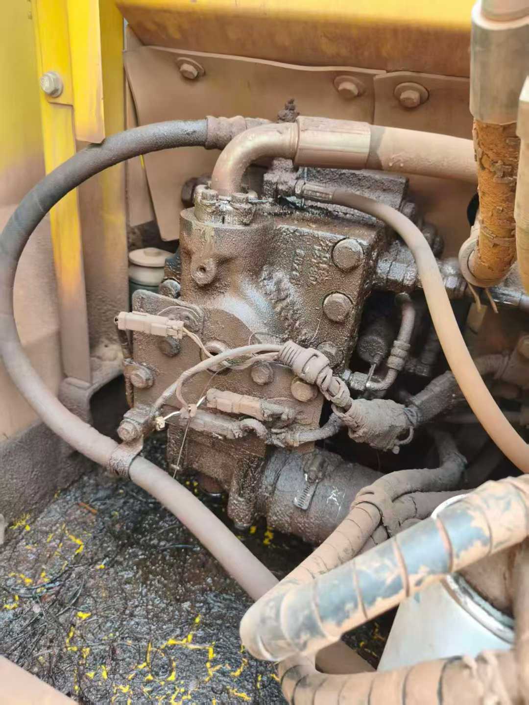 Used Komatsu PC110-7 Excavator 2014 Model / 3