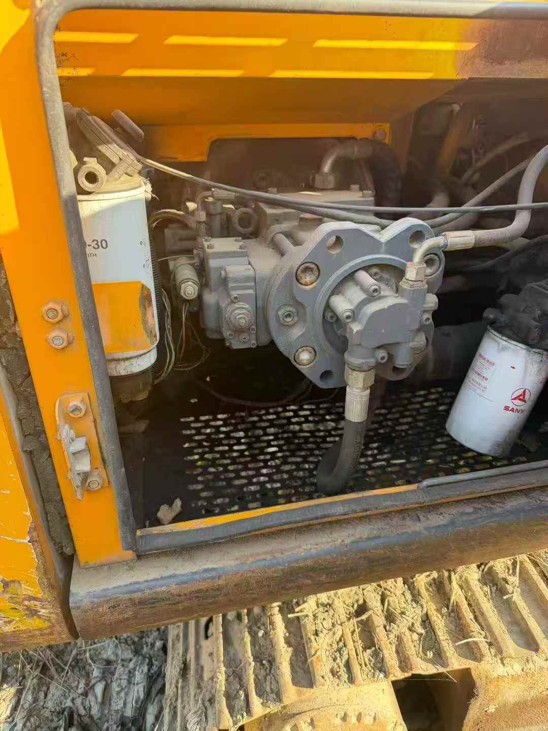 Used Sany SY205C-8S Excavator 2010 Model / 2