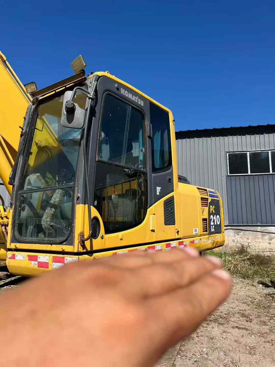 Used Komatsu PC200 Excavator 2015 Model / 2