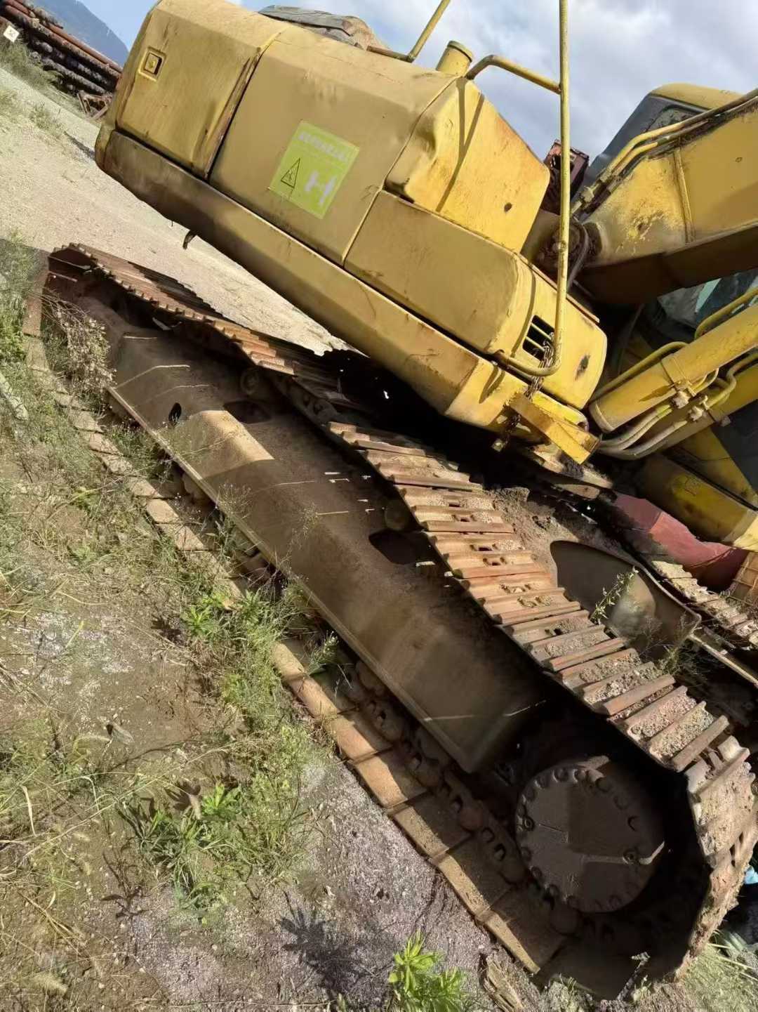 Buy Komatsu PC200 Used Excavator / 2 Used Komatsu PC200 Excavator 2016 Model / 2