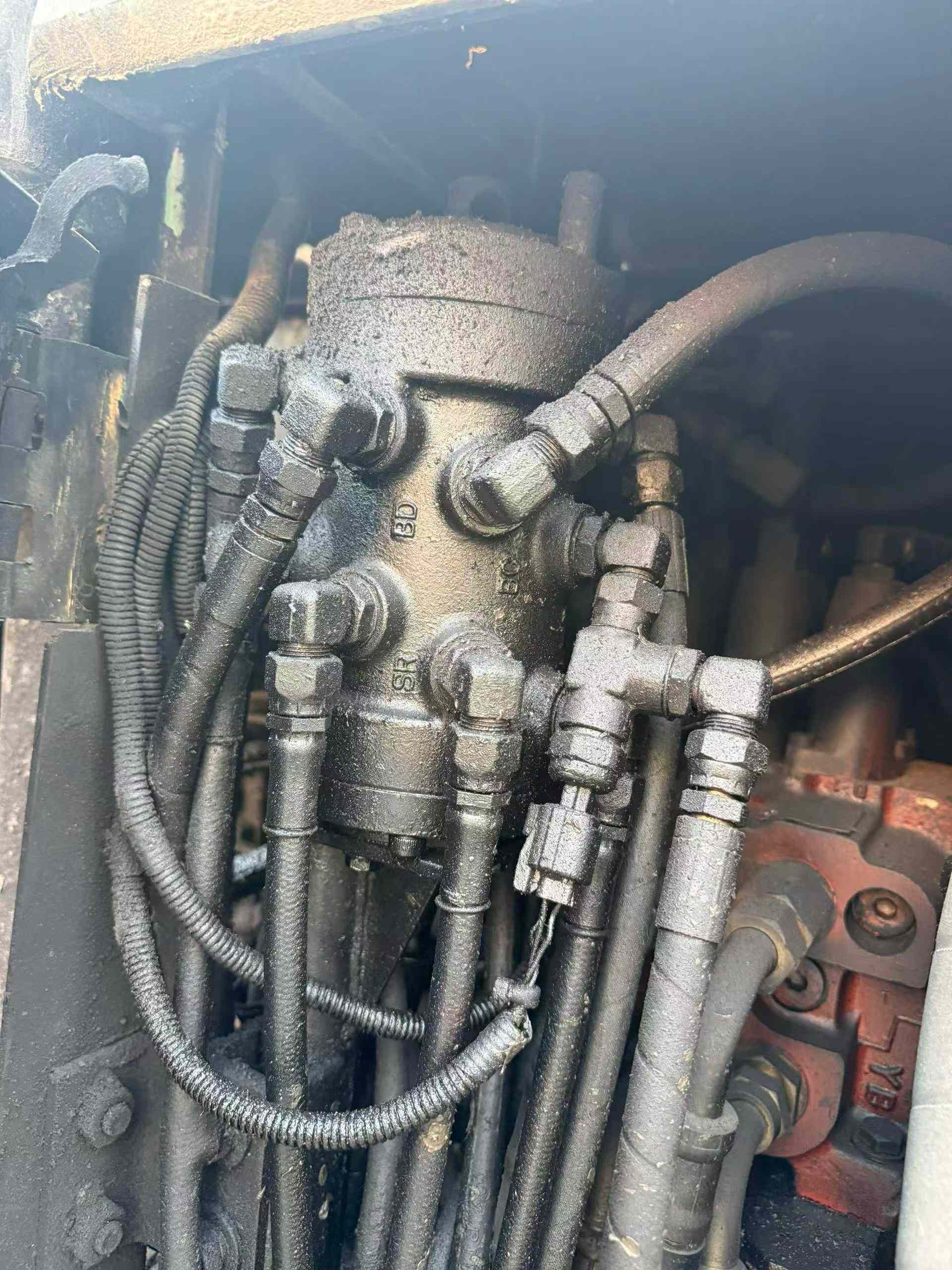 Used Kobelco SK115SR Excavator 2016 Model / 6