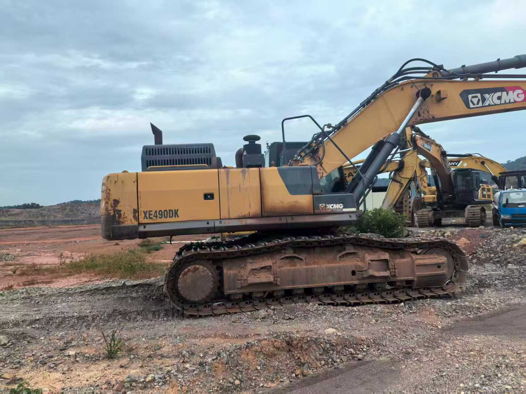 Used XCMG XE490KS Excavator 2020 Model / 4