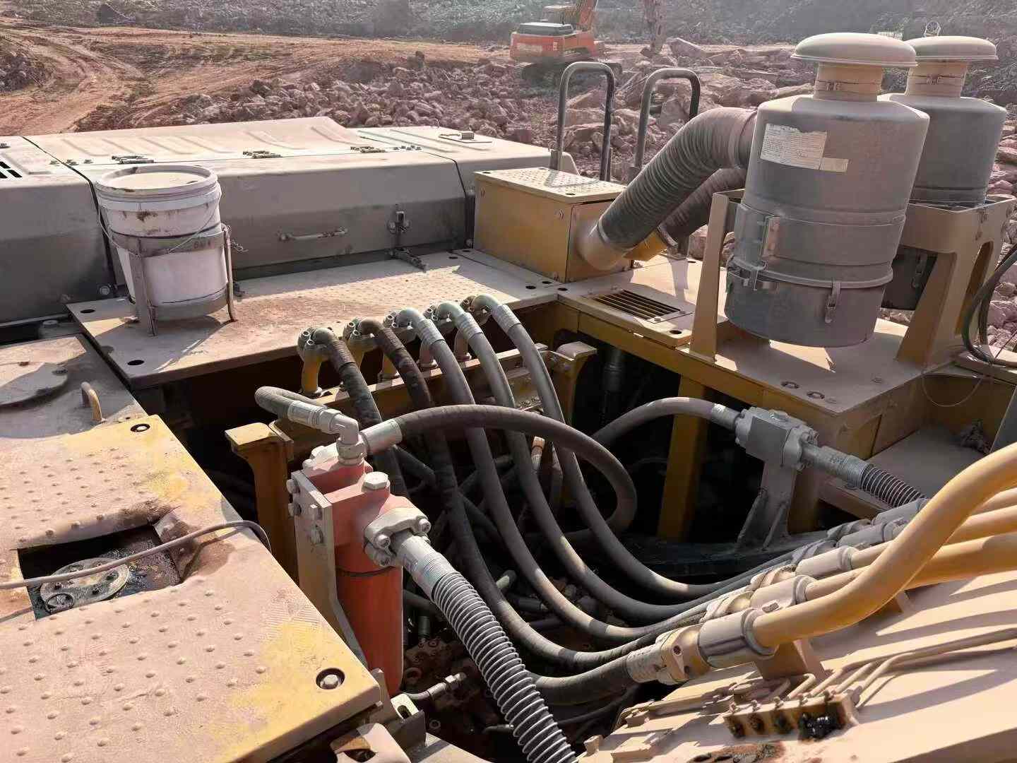 Used Sany SY870H Excavator 2022 Model / 3