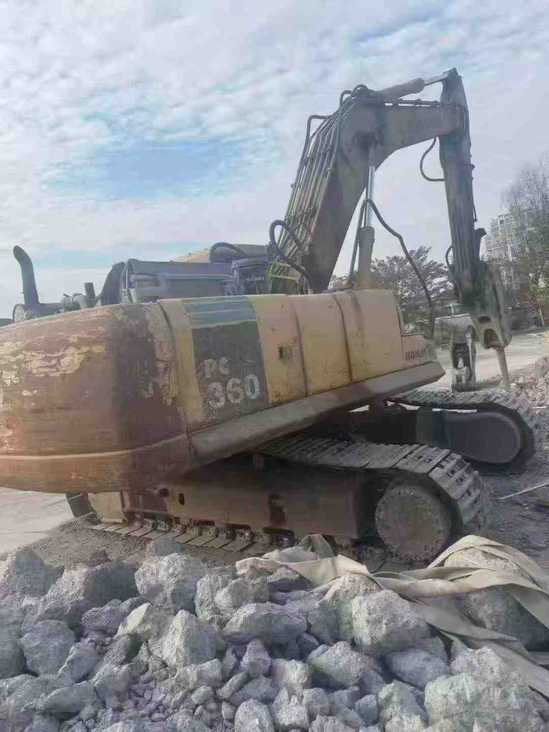 Used Komatsu PC60-7 Excavator 2016 Model / 3