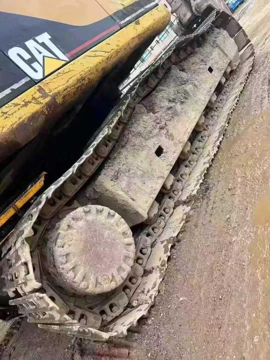 Used Caterpillar 320B Excavator 2016 Model / 5