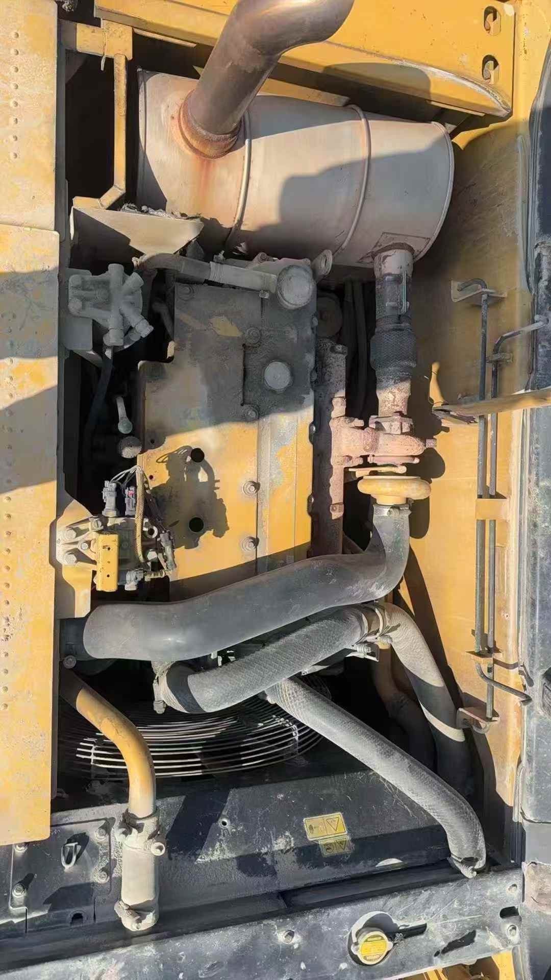 Used Caterpillar 320D Excavator 2010 Model / 4